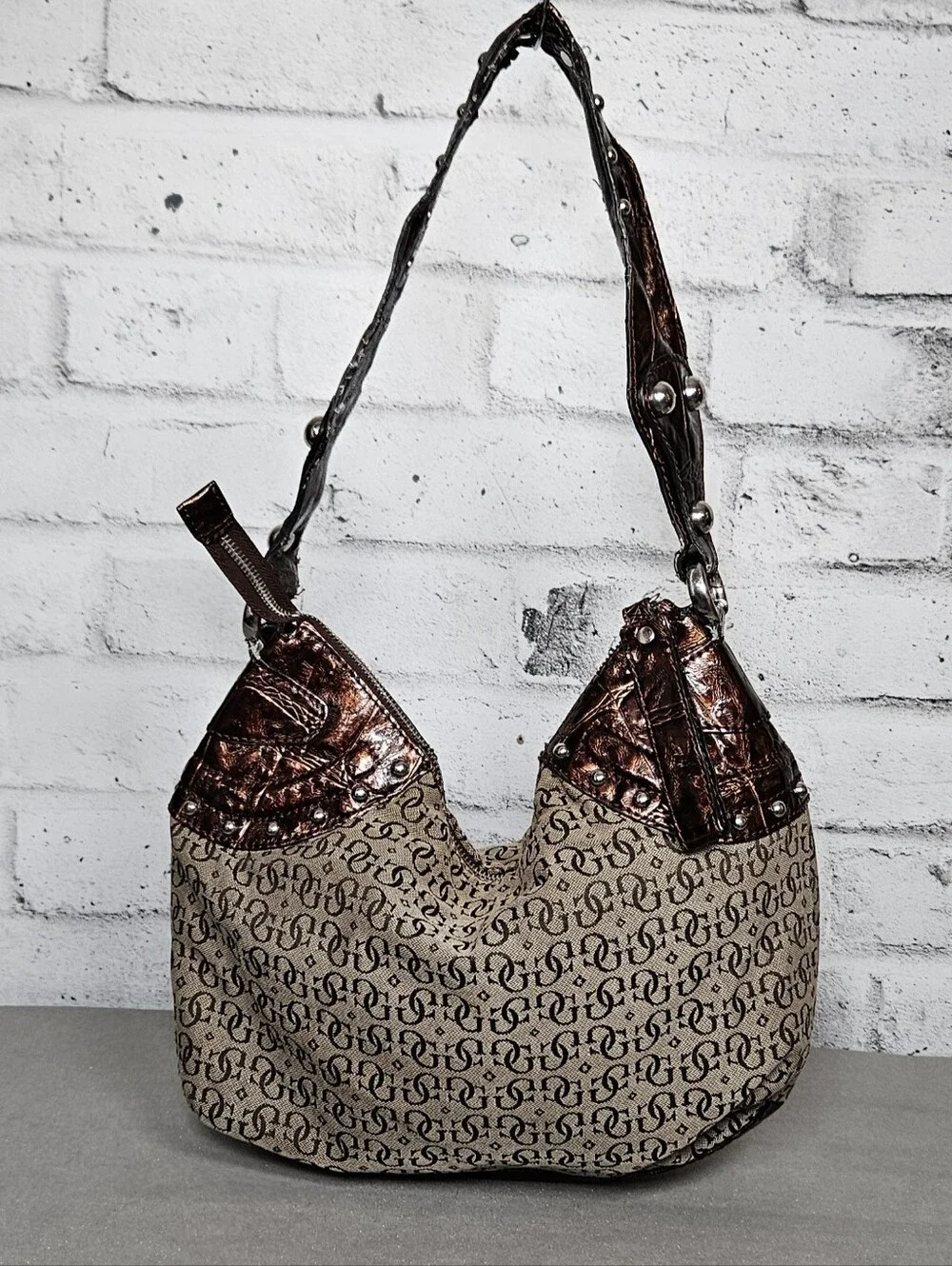 Guess Monogram Canvas Hobo Shoulder Bag Brown Metallic Trim Studded - Picture 3 of 14